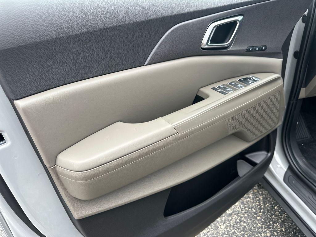 new 2026 Kia Carnival car, priced at $42,019