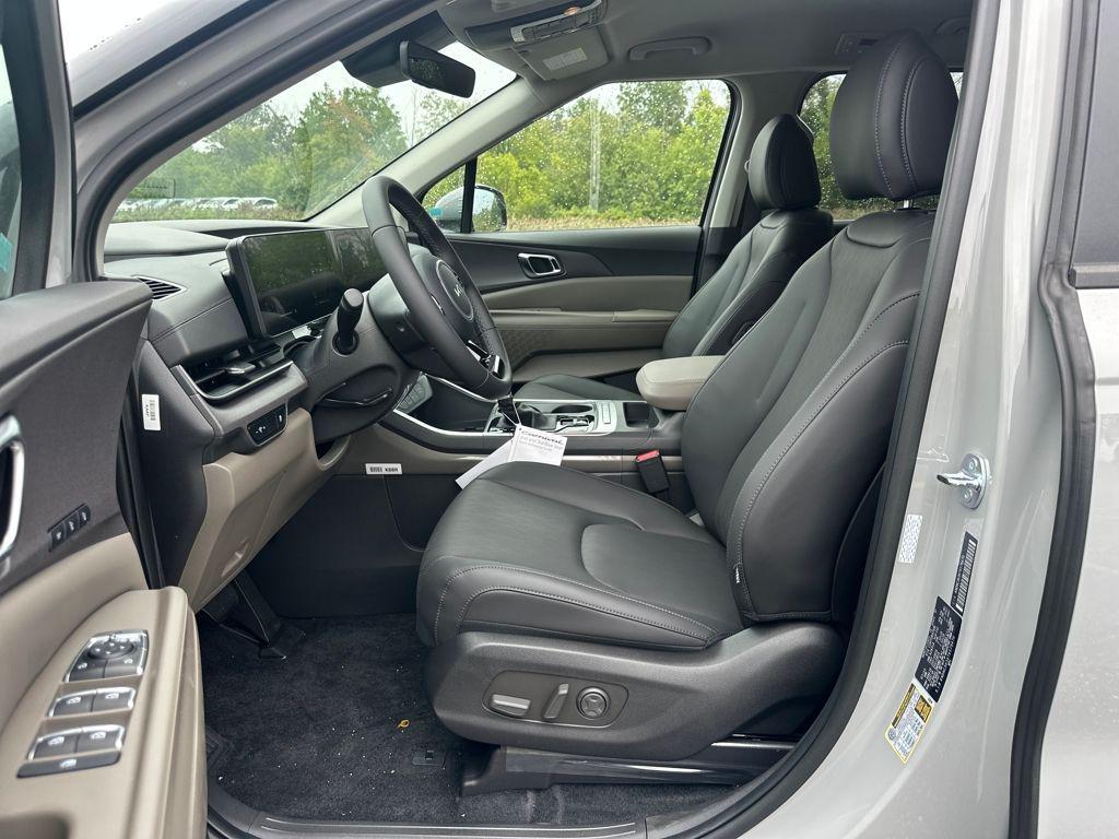 new 2026 Kia Carnival car, priced at $42,019