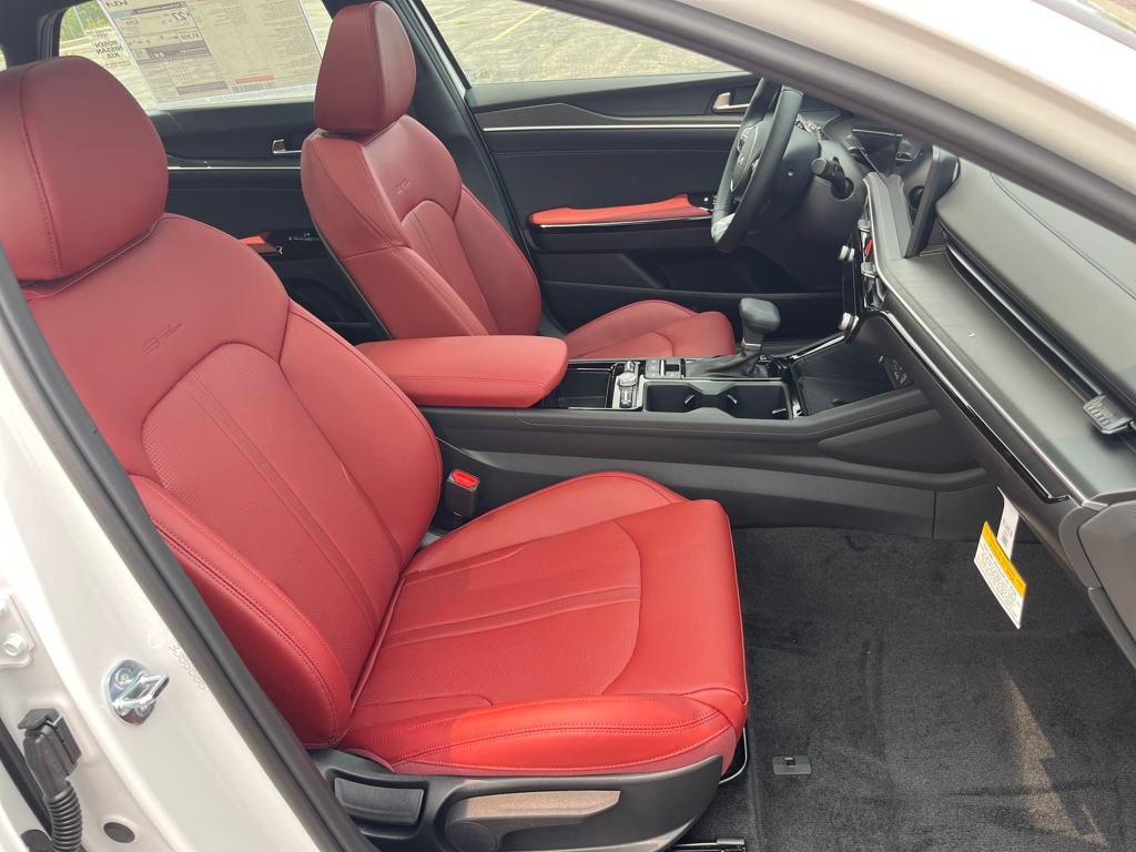 new 2025 Kia K5 car, priced at $32,243