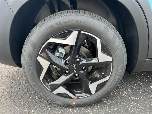new 2025 Kia Seltos car, priced at $25,221