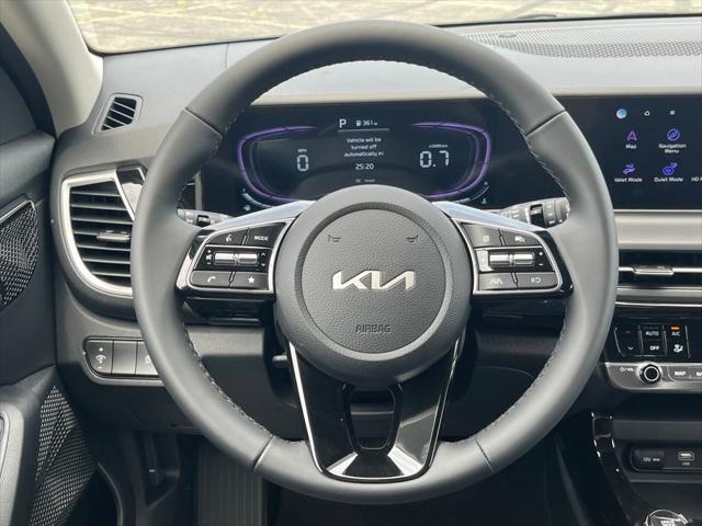 new 2025 Kia Seltos car, priced at $25,221