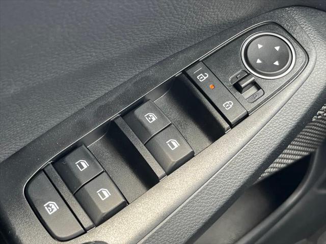 new 2025 Kia Seltos car, priced at $25,221