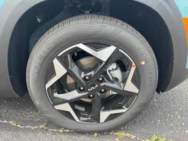 new 2025 Kia Seltos car, priced at $25,221