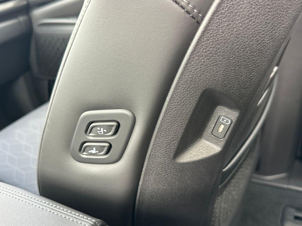 new 2026 Kia Carnival Hybrid car, priced at $49,281