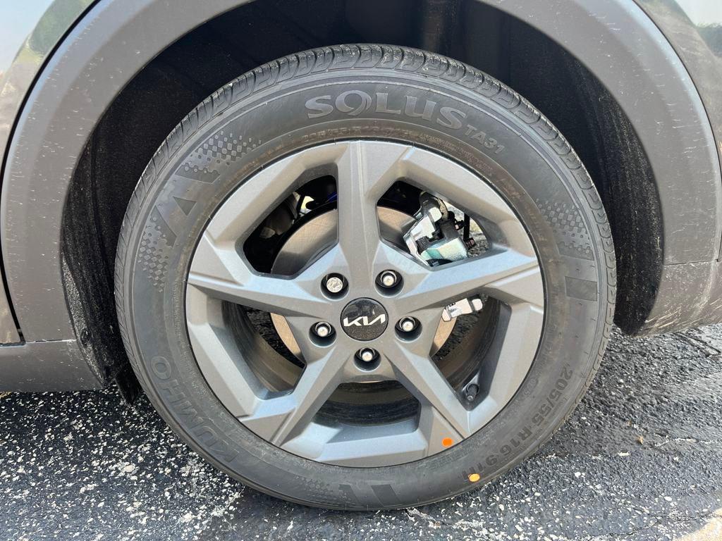 new 2025 Kia K4 car, priced at $23,123