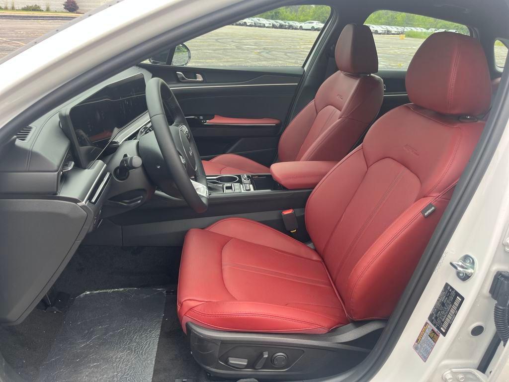 new 2026 Kia K5 car, priced at $31,108