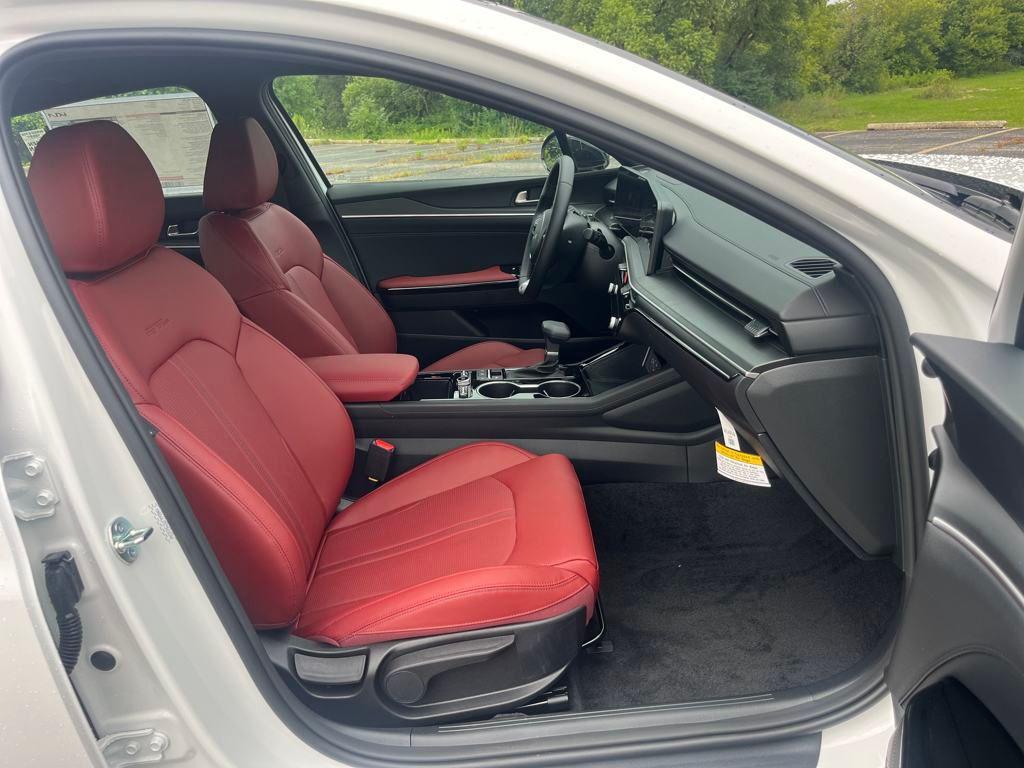 new 2026 Kia K5 car, priced at $31,108