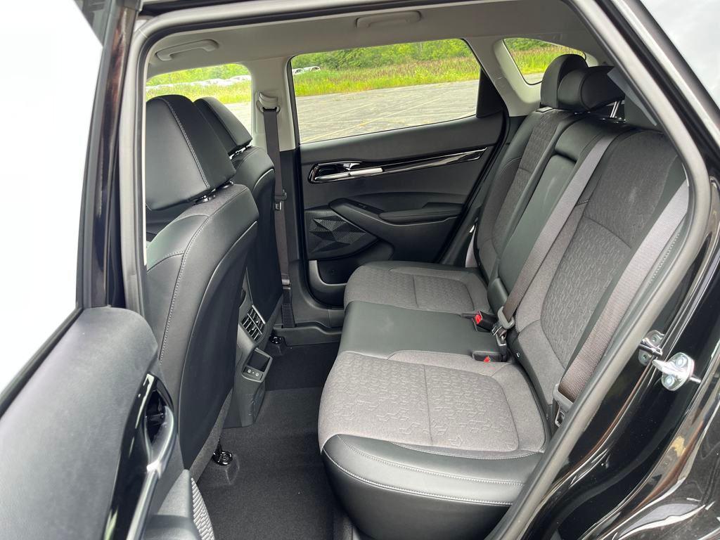 new 2026 Kia Seltos car, priced at $27,911