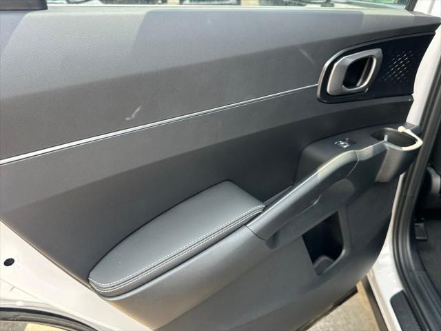 new 2025 Kia Sorento car, priced at $31,990