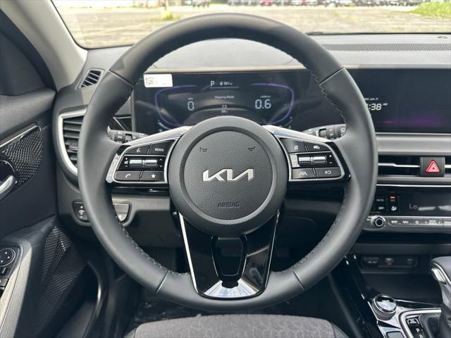 new 2025 Kia Seltos car, priced at $25,921