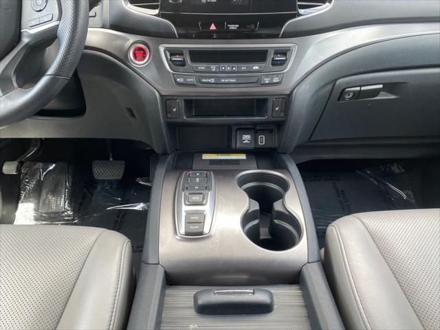 used 2022 Honda Passport car, priced at $27,999