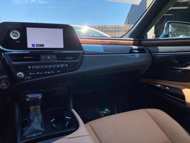 used 2023 Lexus ES 350 car, priced at $35,499