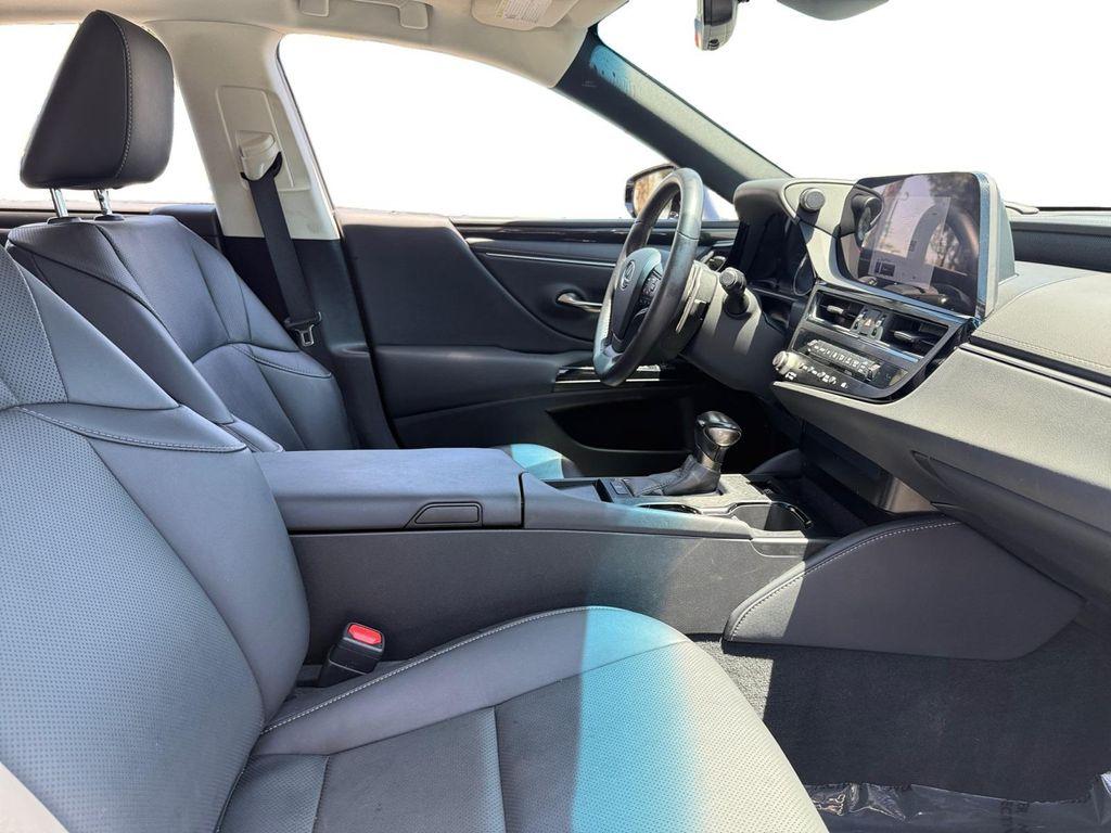 used 2023 Lexus ES 350 car, priced at $33,699