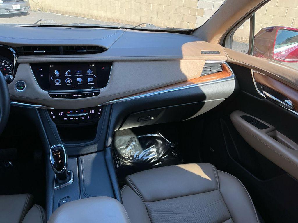 used 2017 Cadillac XT5 car, priced at $19,999