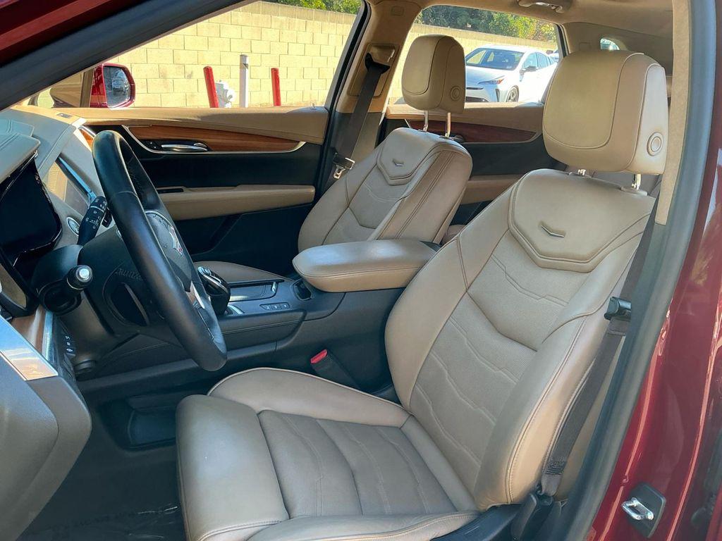 used 2017 Cadillac XT5 car, priced at $19,999