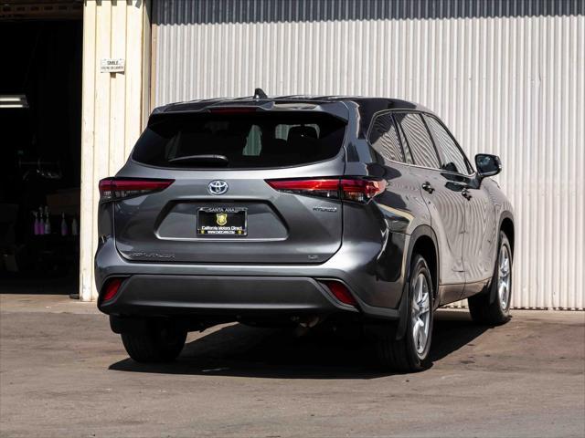 used 2022 Toyota Highlander Hybrid car, priced at $32,799