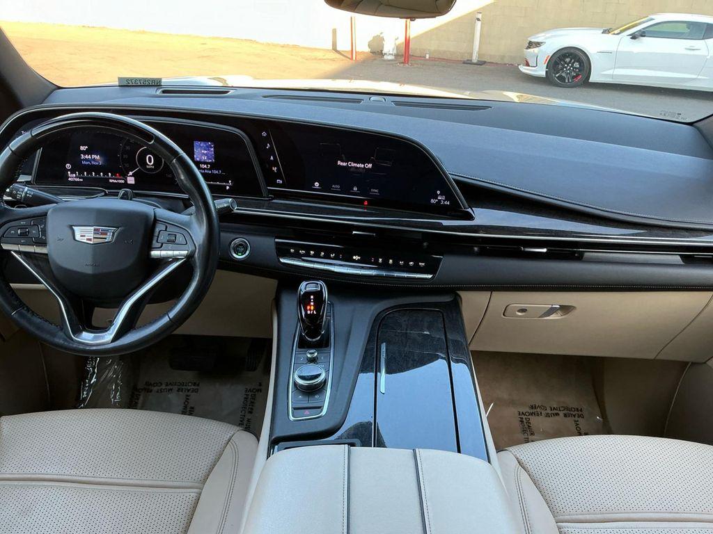 used 2022 Cadillac Escalade ESV car, priced at $58,299