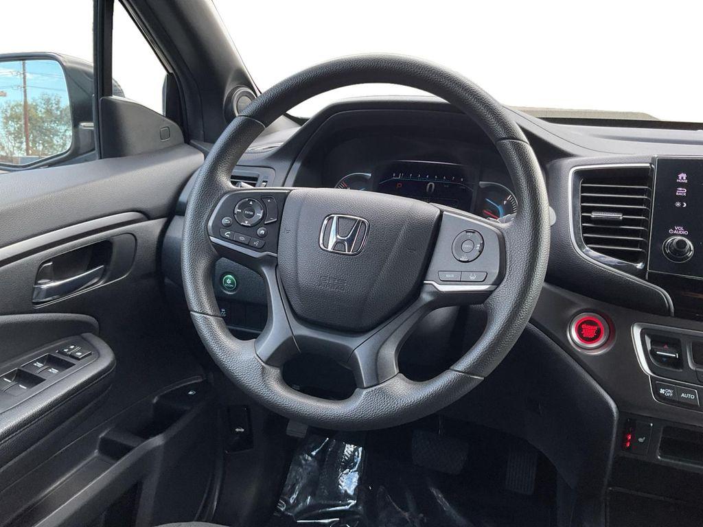 used 2022 Honda Pilot car, priced at $28,799