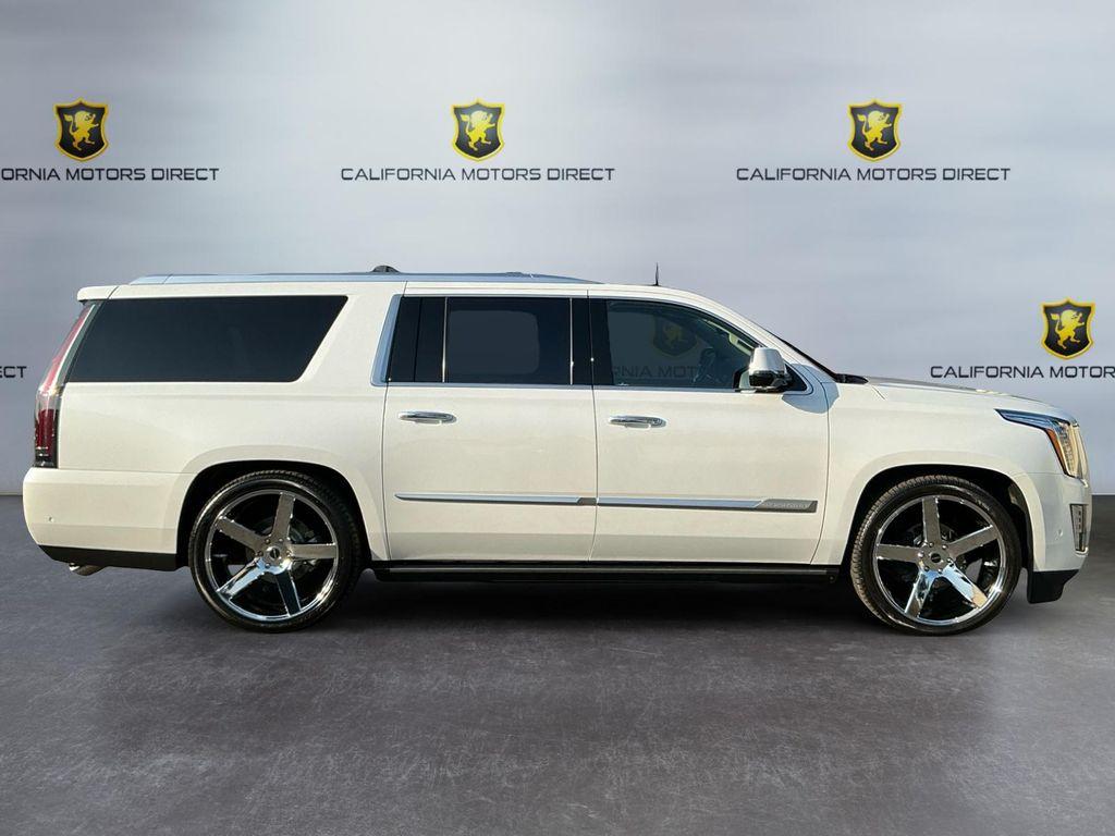 used 2020 Cadillac Escalade ESV car, priced at $45,399