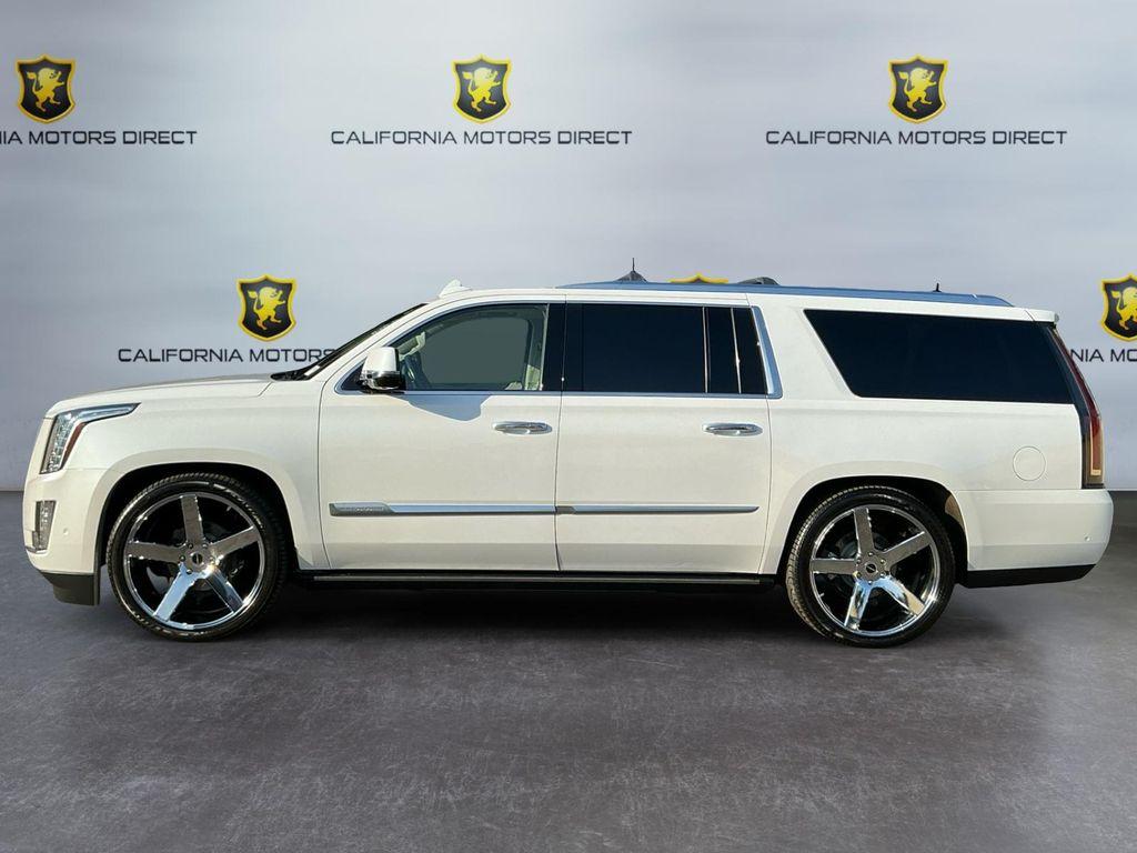 used 2020 Cadillac Escalade ESV car, priced at $45,399