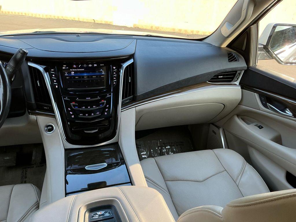 used 2020 Cadillac Escalade ESV car, priced at $45,399