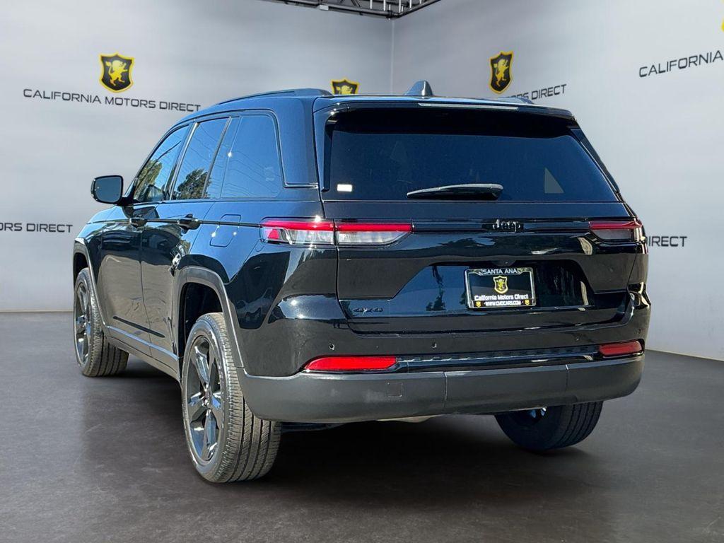used 2023 Jeep Grand Cherokee car, priced at $25,999