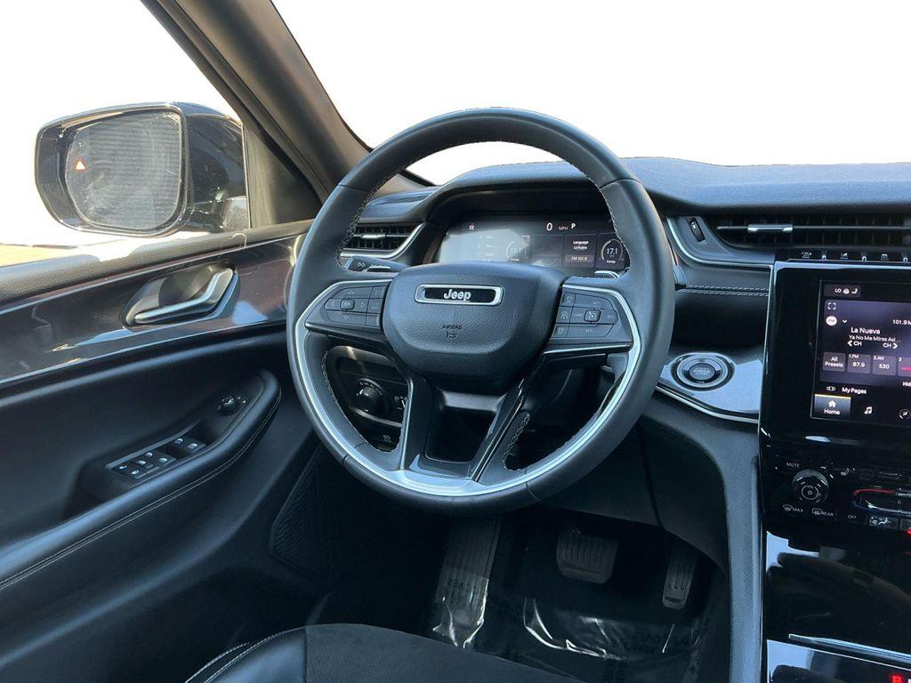 used 2023 Jeep Grand Cherokee car, priced at $25,999