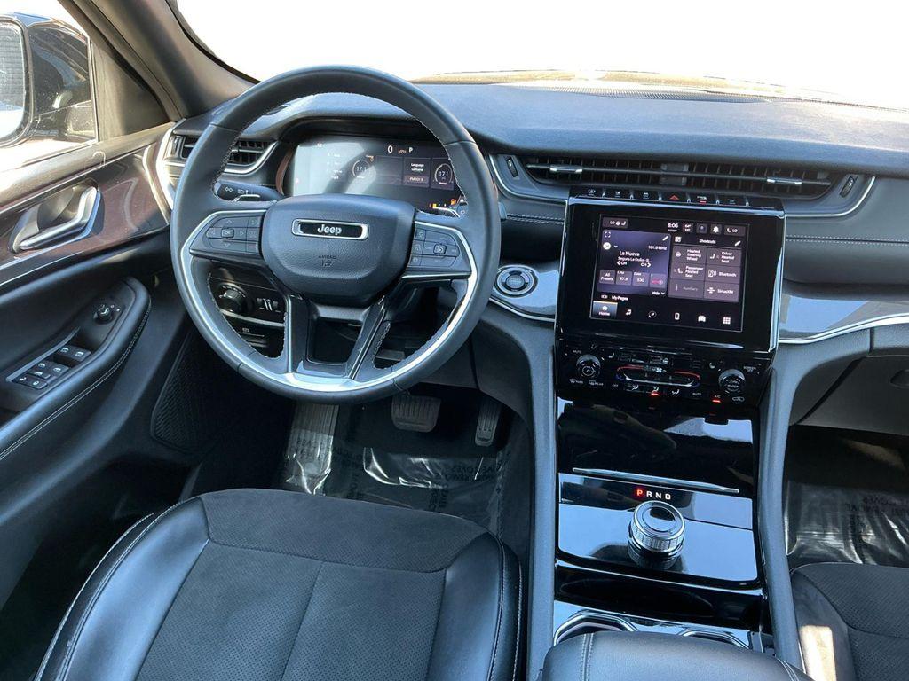 used 2023 Jeep Grand Cherokee car, priced at $25,999