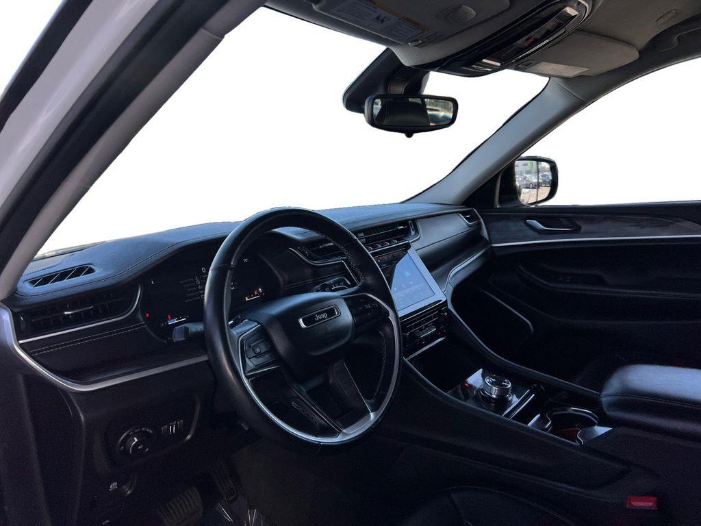 used 2022 Jeep Grand Cherokee car, priced at $23,899