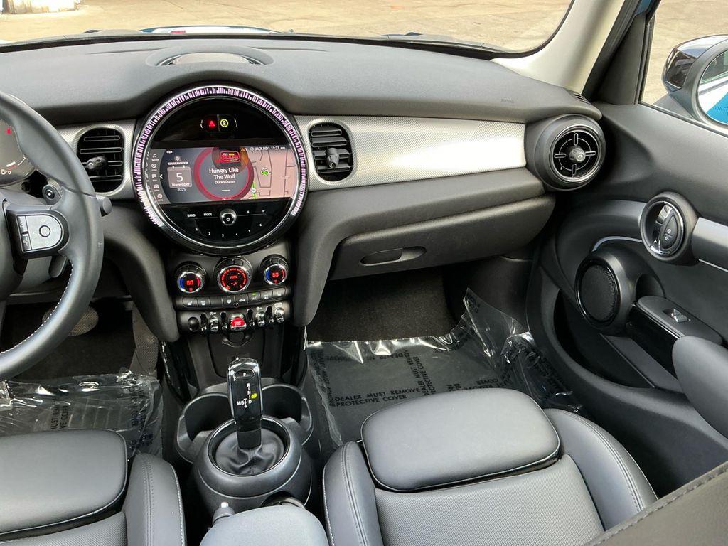 used 2023 MINI Hardtop car, priced at $22,199