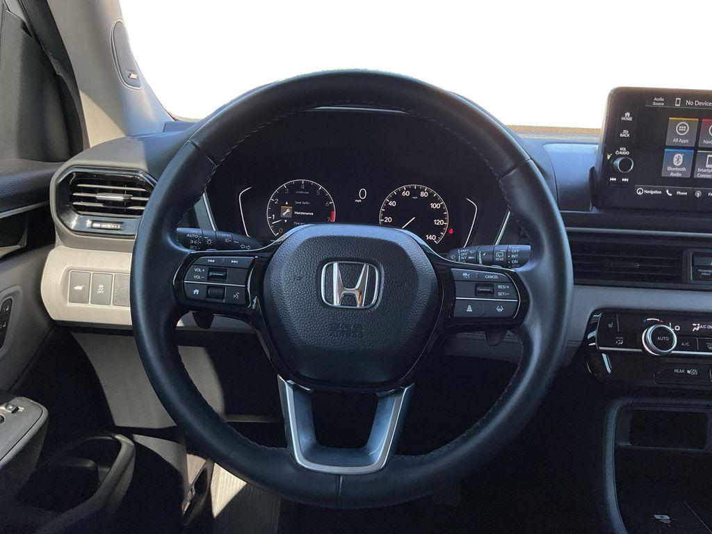 used 2024 Honda Pilot car, priced at $39,499