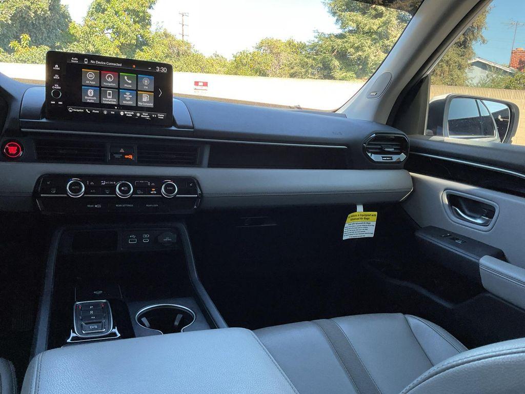 used 2024 Honda Pilot car, priced at $39,499