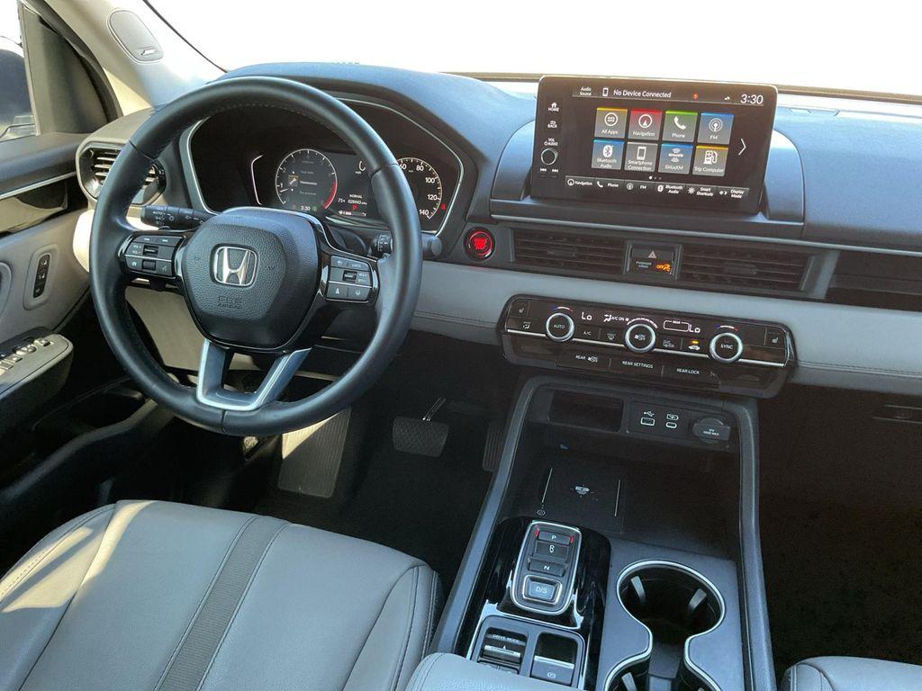 used 2024 Honda Pilot car, priced at $39,499