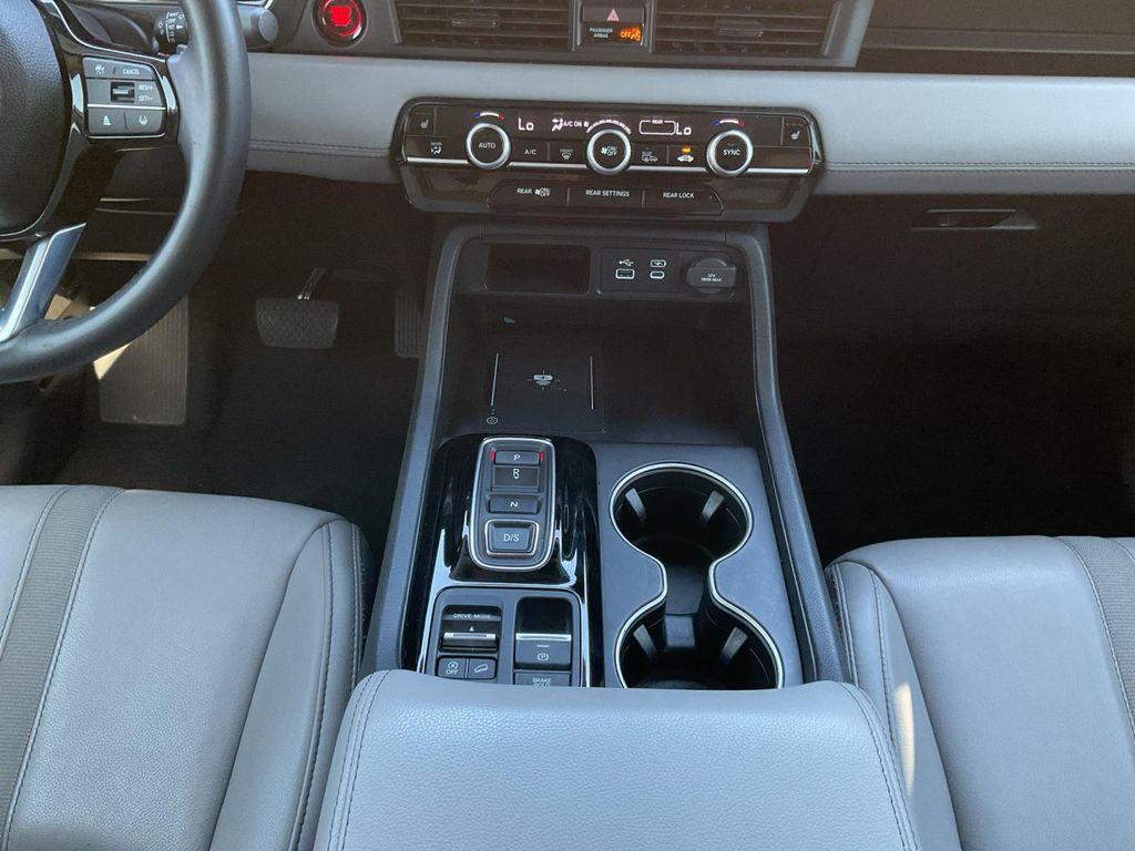 used 2024 Honda Pilot car, priced at $39,499