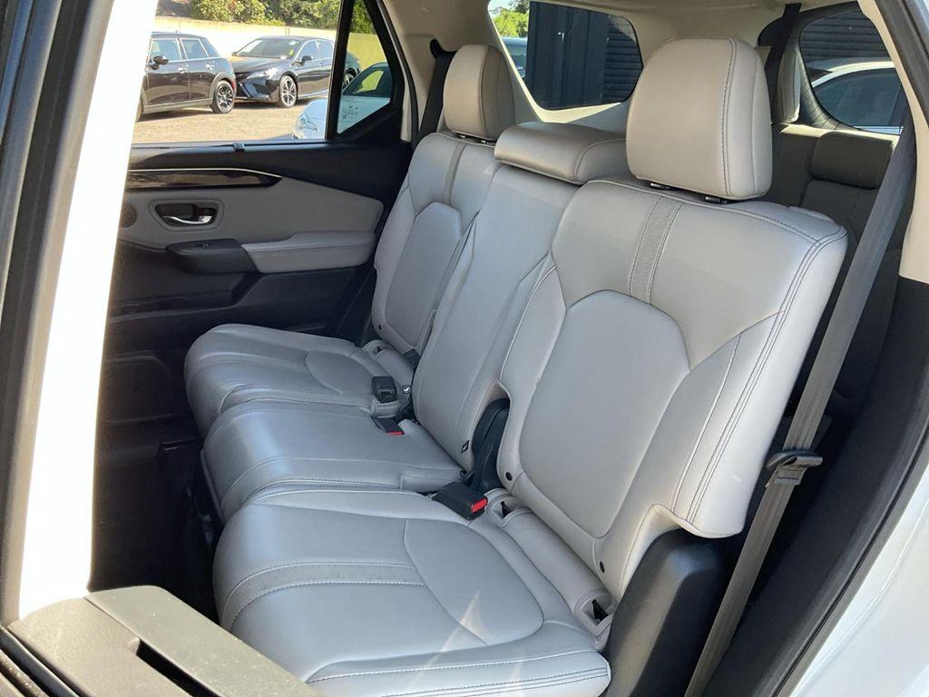 used 2024 Honda Pilot car, priced at $39,499