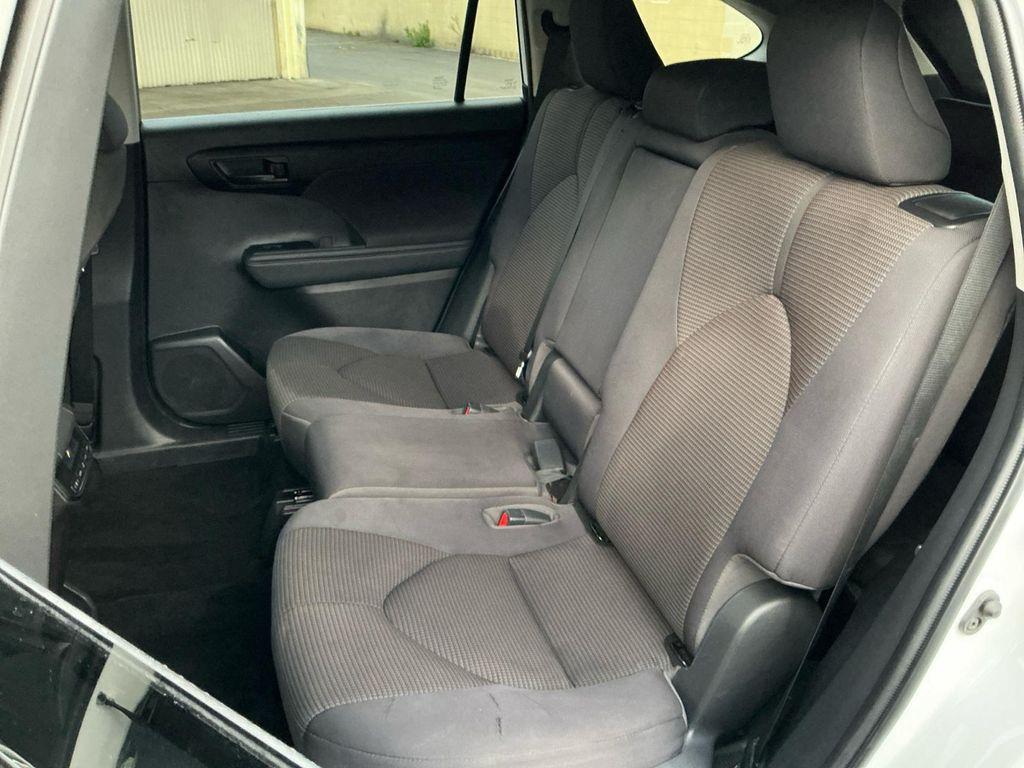 used 2022 Toyota Highlander car, priced at $30,799