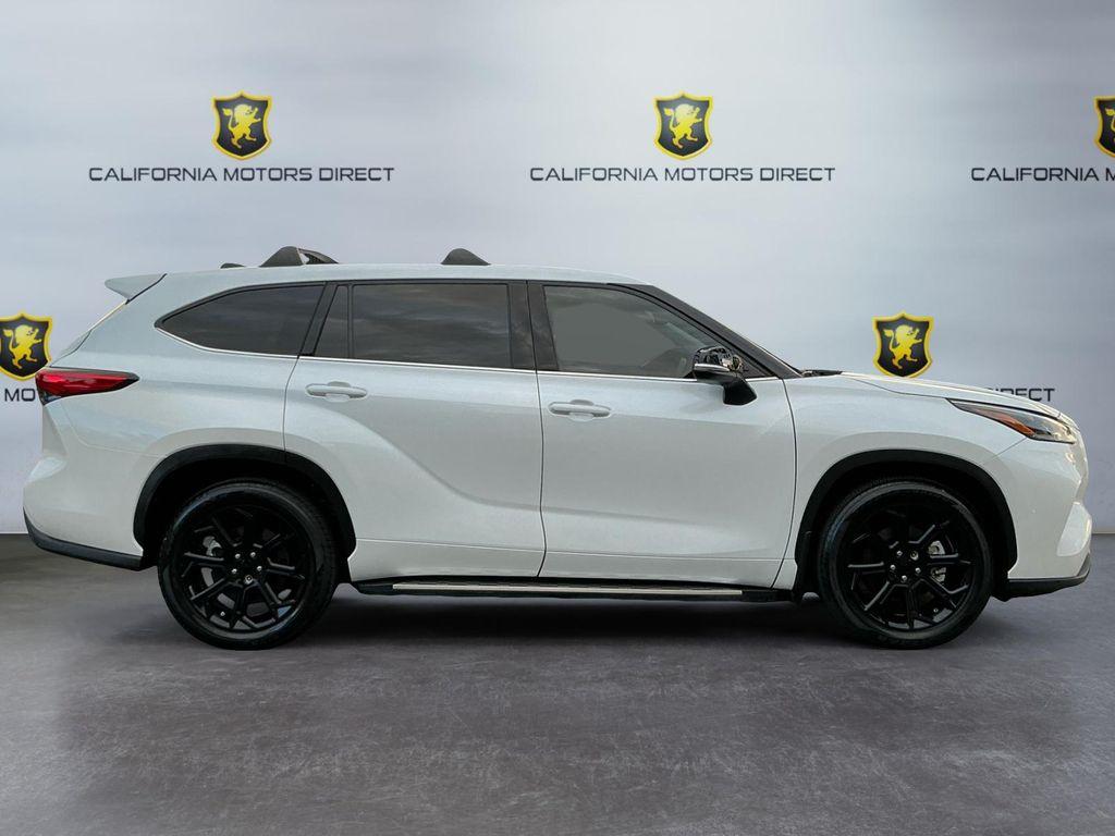 used 2022 Toyota Highlander car, priced at $30,799