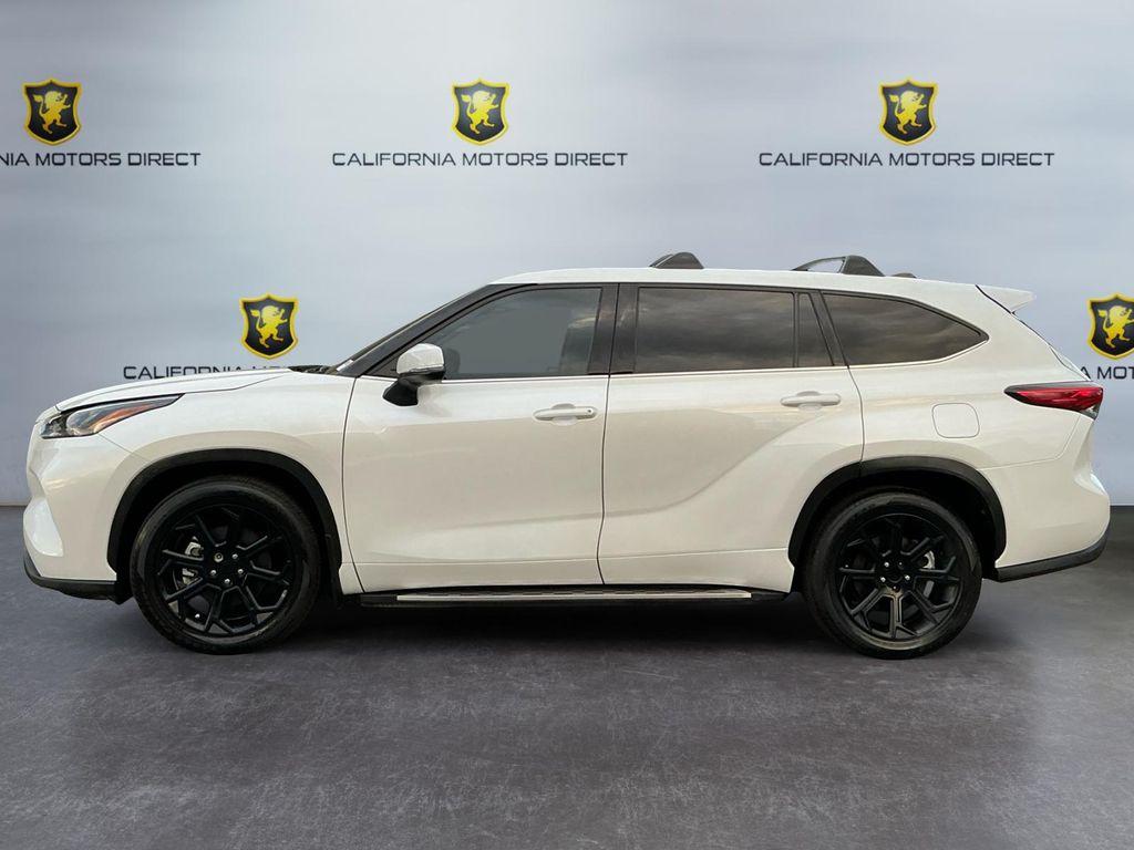used 2022 Toyota Highlander car, priced at $30,799