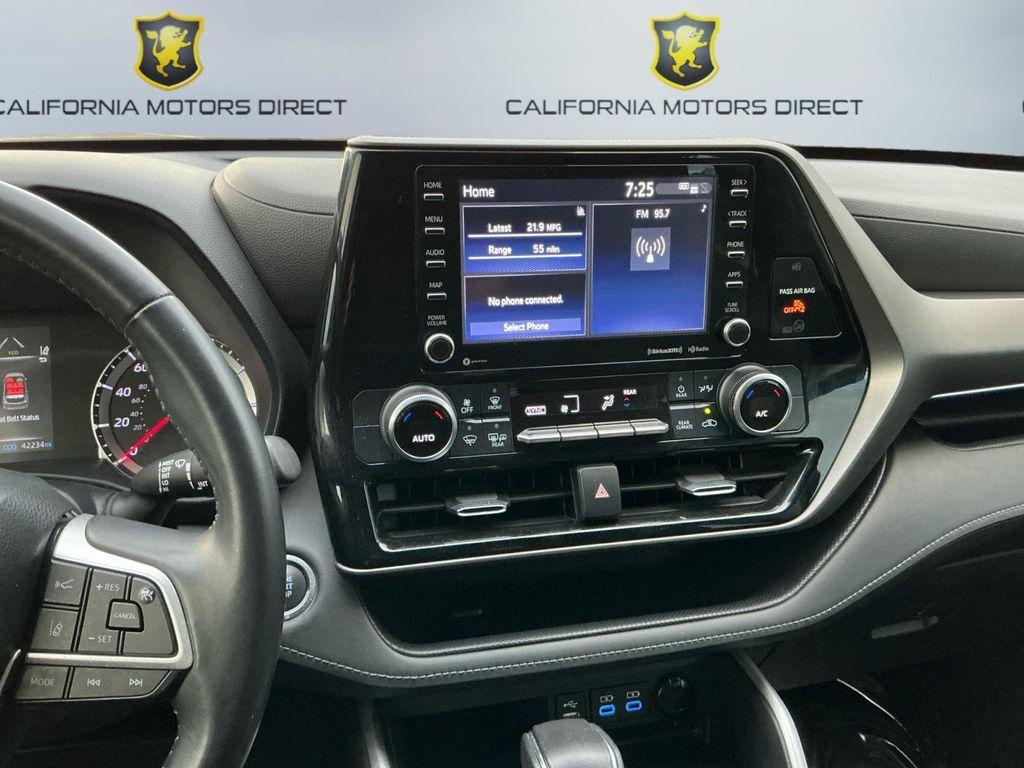 used 2022 Toyota Highlander car, priced at $30,799