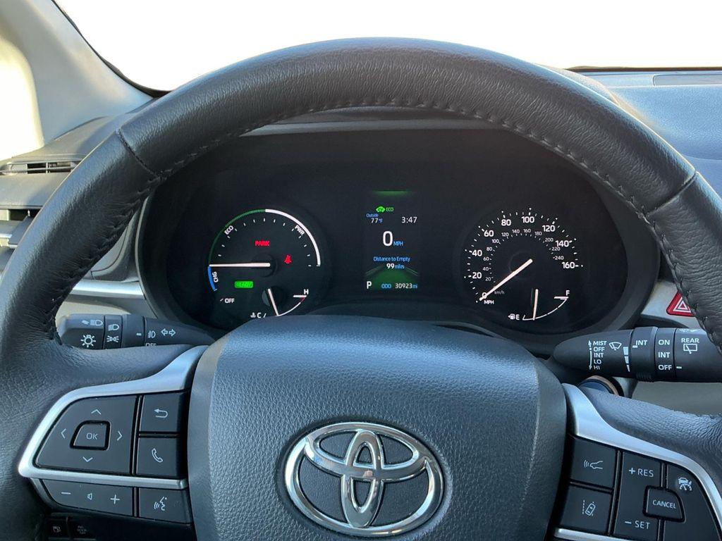 used 2024 Toyota Sienna car, priced at $39,899