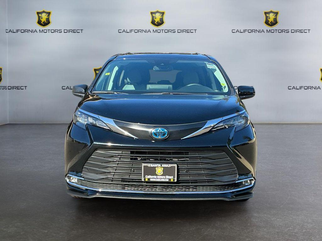 used 2024 Toyota Sienna car, priced at $39,899