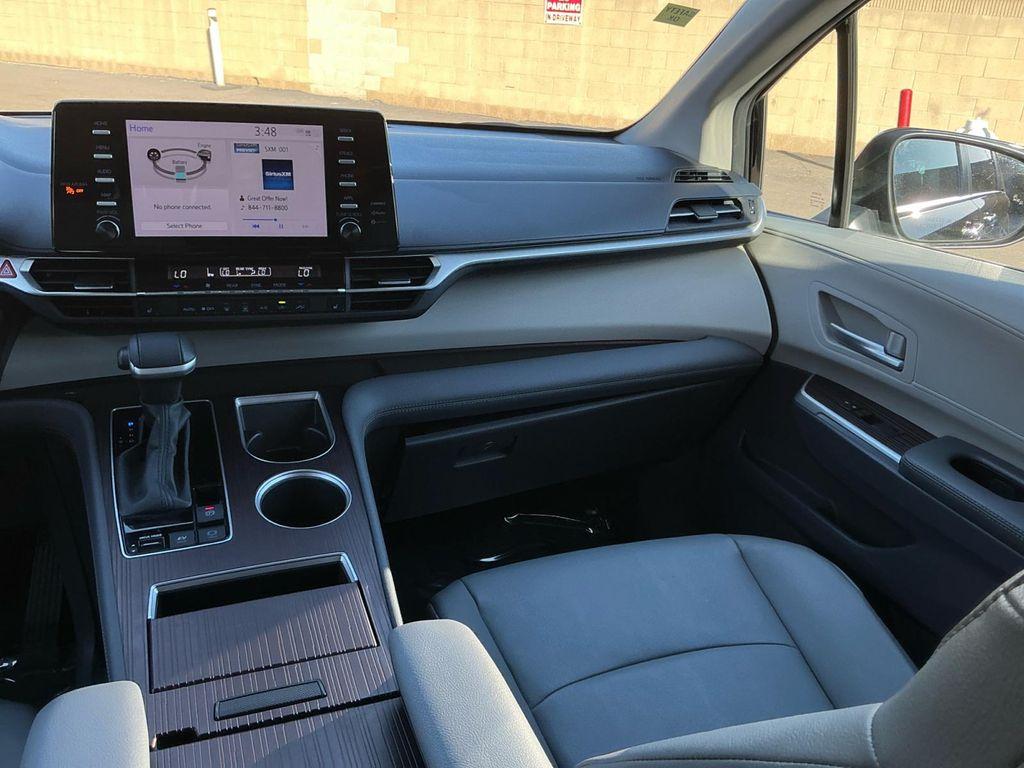 used 2024 Toyota Sienna car, priced at $39,899