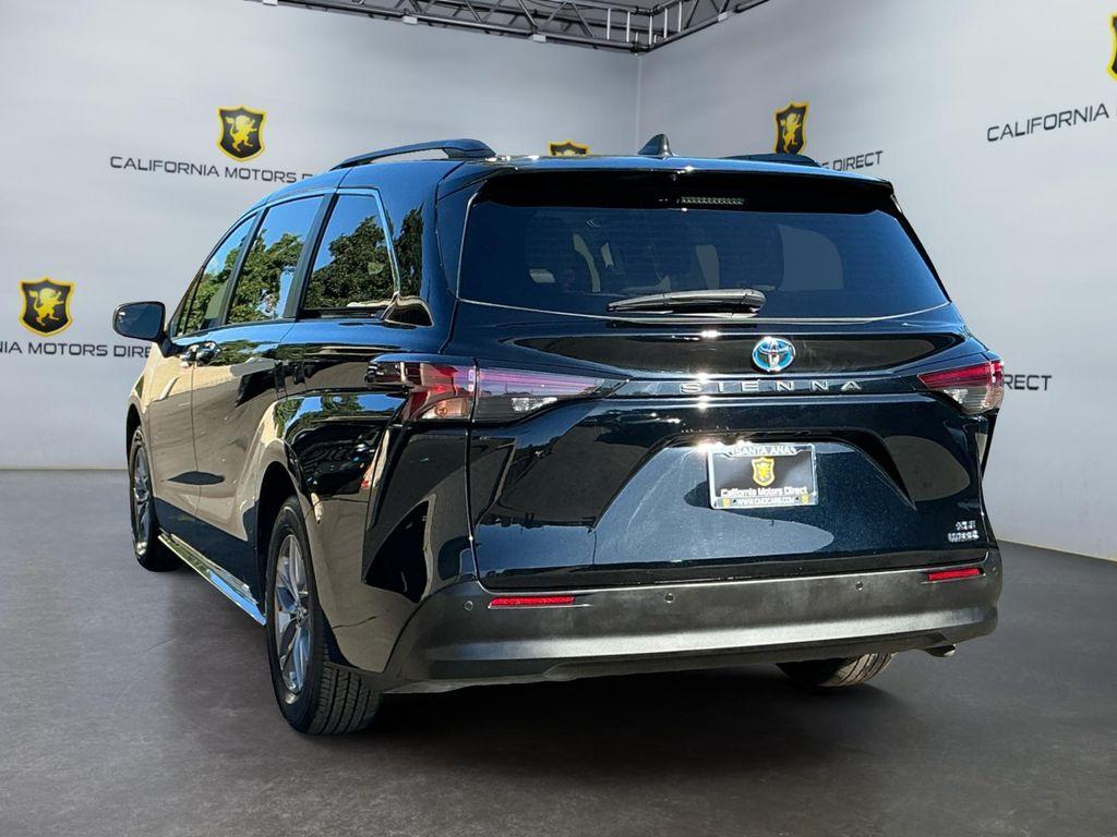used 2024 Toyota Sienna car, priced at $39,899
