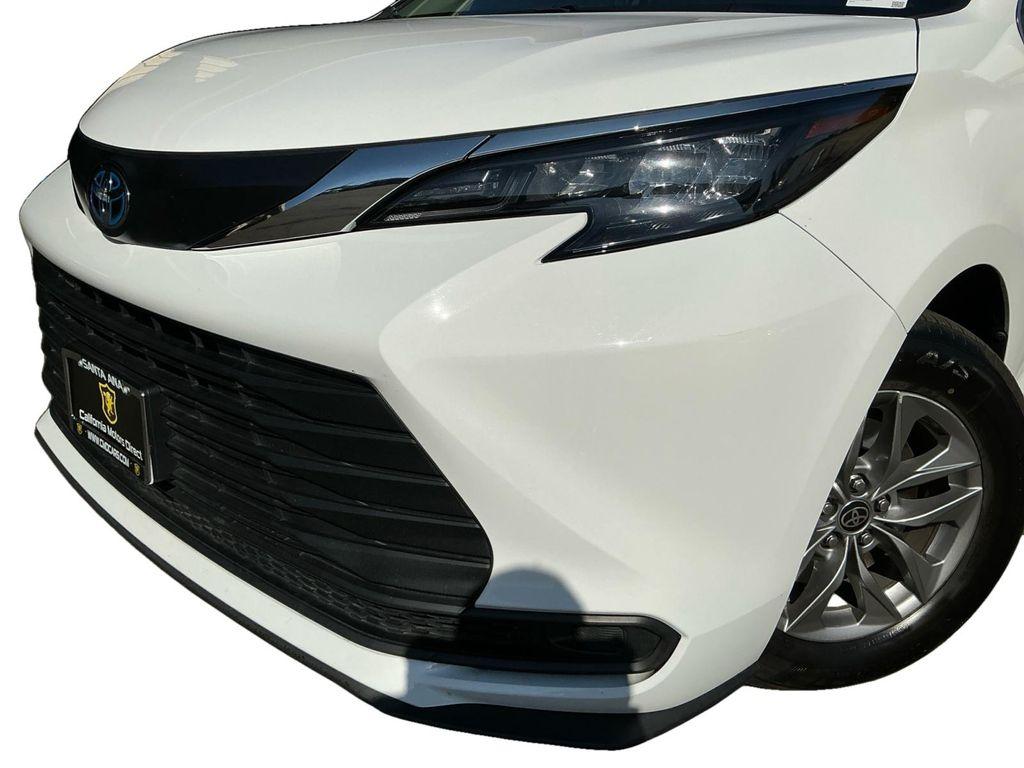 used 2024 Toyota Sienna car, priced at $34,299