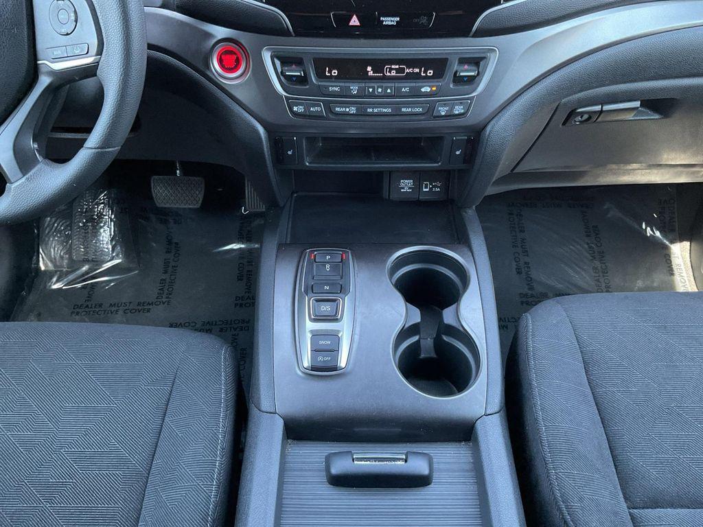 used 2022 Honda Pilot car, priced at $30,199