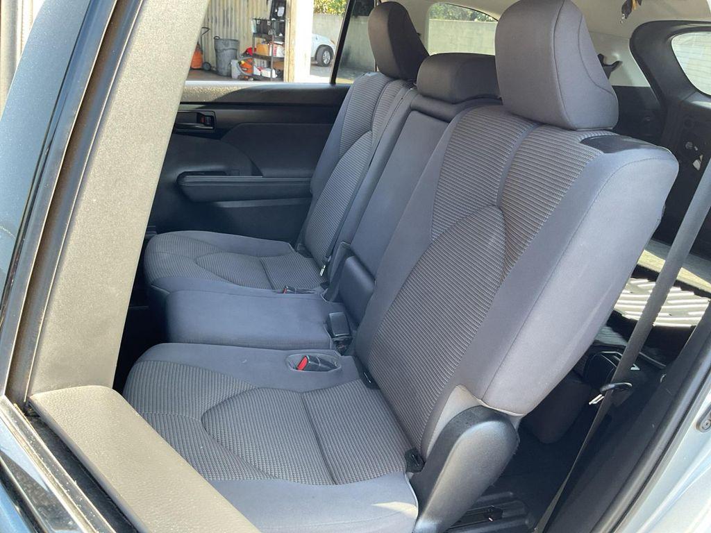 used 2021 Toyota Highlander Hybrid car, priced at $31,699