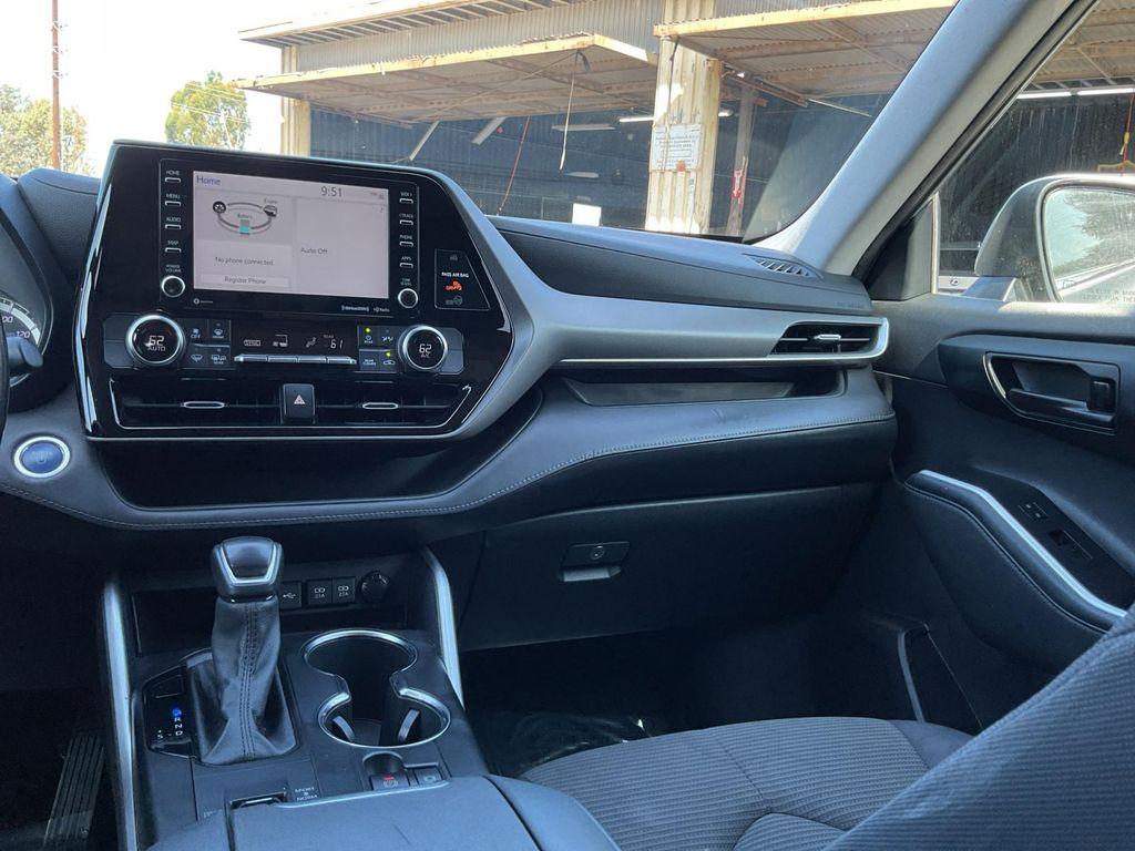 used 2021 Toyota Highlander Hybrid car, priced at $31,699