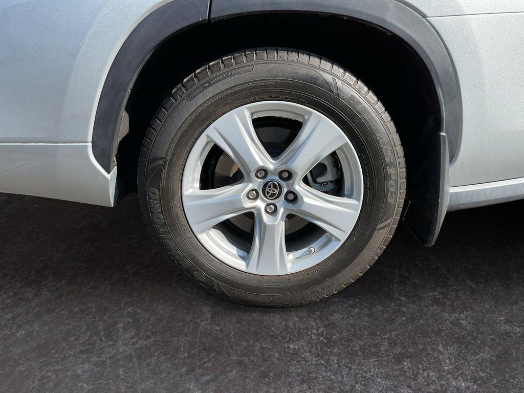 used 2021 Toyota Highlander Hybrid car, priced at $31,699