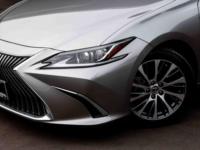 used 2021 Lexus ES 300h car, priced at $29,399