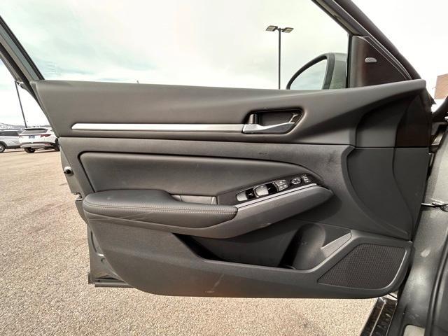 new 2025 Nissan Altima car, priced at $32,034